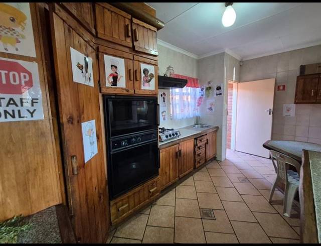 3 BEDROOM HOUSE FOR SALE IN VANDERBIJLPARK CE 5